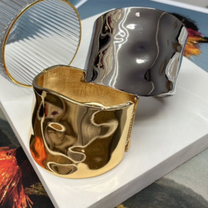 Bracelete Estilo Martelado Grande