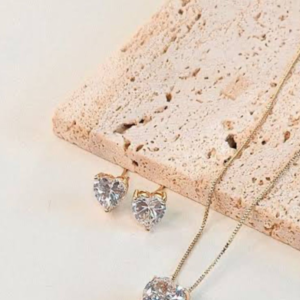 Kit Colar + Brinco Coração Delicado Dourado