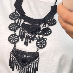 Colar Boho Chic Com Franjas