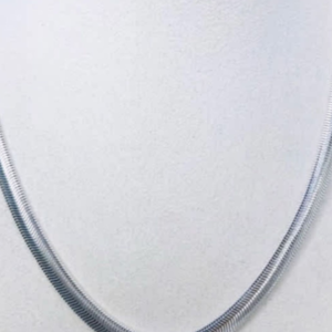 Colar de Malha Prata Minimalista