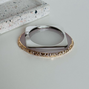 Bracelete Modelo Quadrado