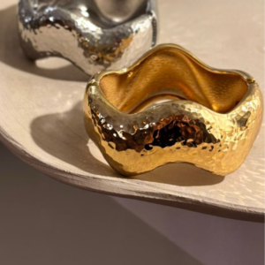 Bracelete Estilo Ondulado Martelado