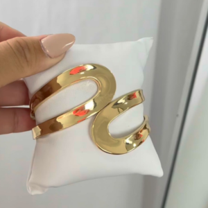 Bracelete Vazado Ajustável Folheado