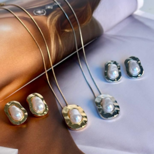 Conjunto Brinco + Colar Moderno