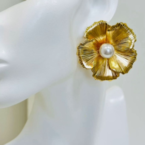 Brinco Flor Pérola Única