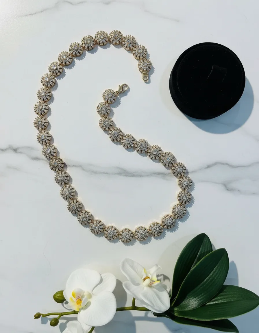 Colar Feminino Elegante com Cristal Prata e Dourado Design Sofisticado - Image 8