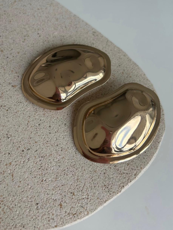 Brinco Feminino Clássico Moderno