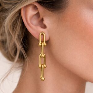 Brinco Longo Dourado Elos Modernos Feminino Elegante