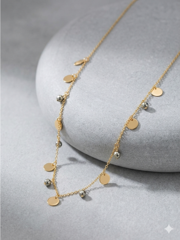 Colar Medalhas e Esferas Douradas Delicado Feminino