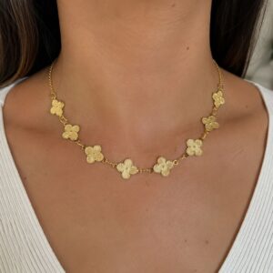 Colar Flores Douradas Delicado Feminino Elegância Floral