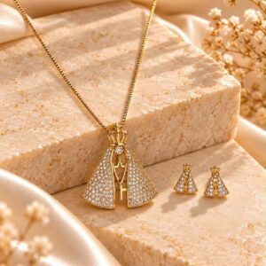 Kit Colar e Brincos Nossa Senhora Aparecida Dourado com Zircônias Cristal